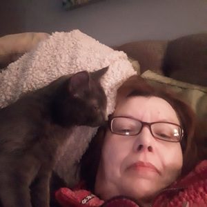 Meet your Posher, Angela